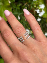 Load image into Gallery viewer, Claw Ring