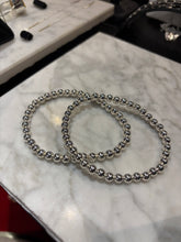 Load image into Gallery viewer, Medium Bead Bracelet
